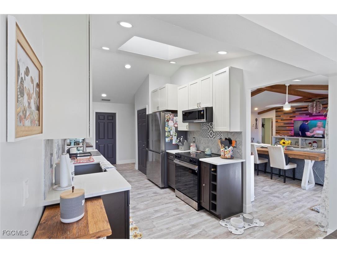 1212 SE 19th Street Cape Coral FL 33990 2026001393 image3