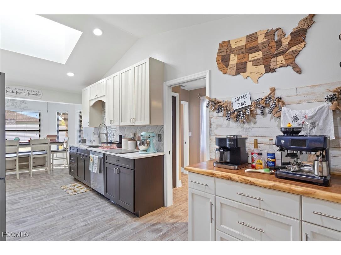 1212 SE 19th Street Cape Coral FL 33990 2026001393 image4