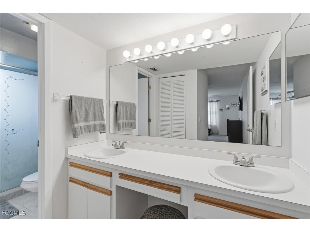 1212 SW 13th Street Cape Coral FL 33991 2025025419 image14