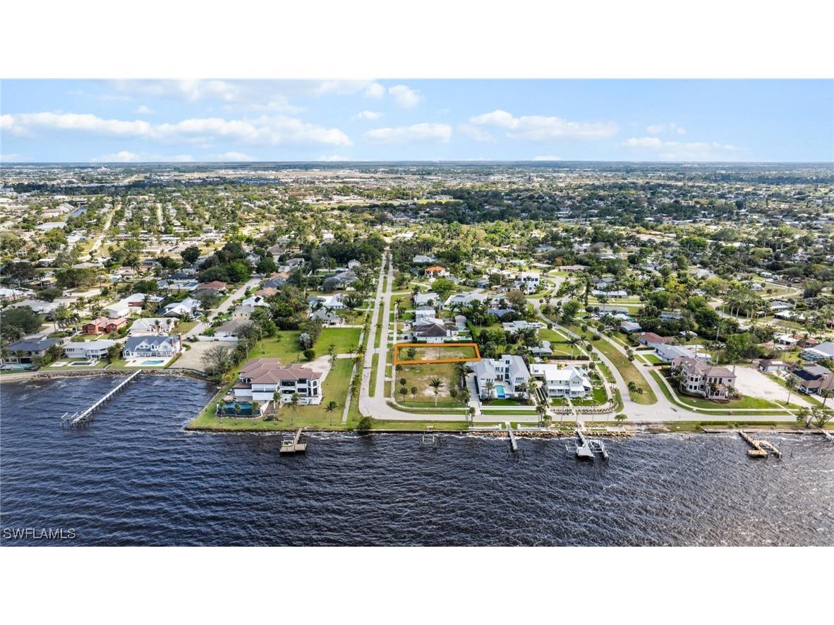 1212 Twin Palm Drive Fort Myers FL 33919 225020763 image1