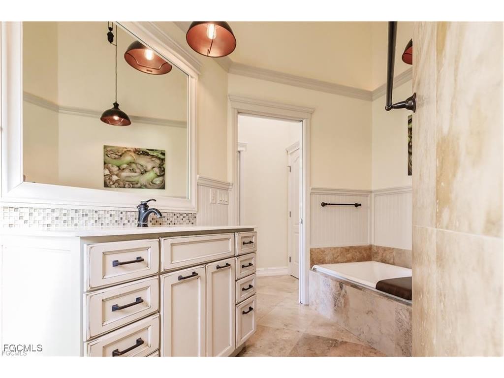 12122 Siesta Drive Fort Myers Beach FL 33931 2025020188 image16