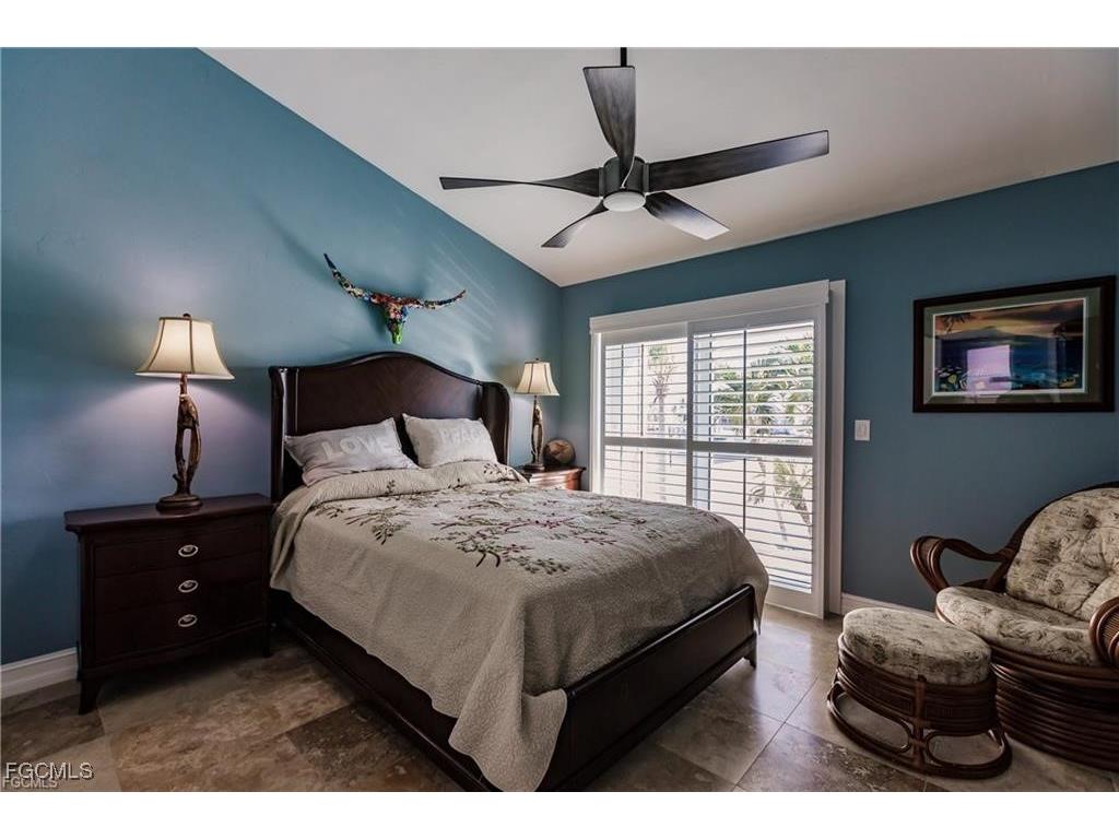 12122 Siesta Drive Fort Myers Beach FL 33931 2025020188 image24