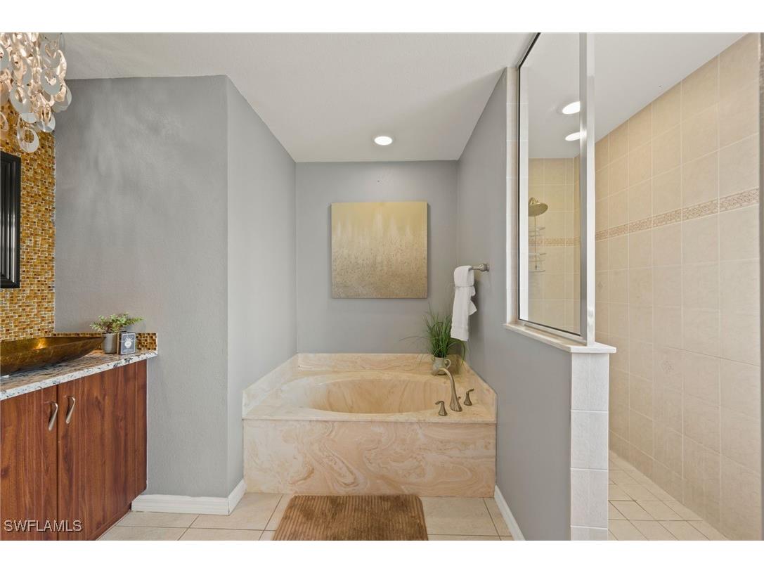 1213 Chiquita Boulevard N Cape Coral FL 33993 225064713 image40