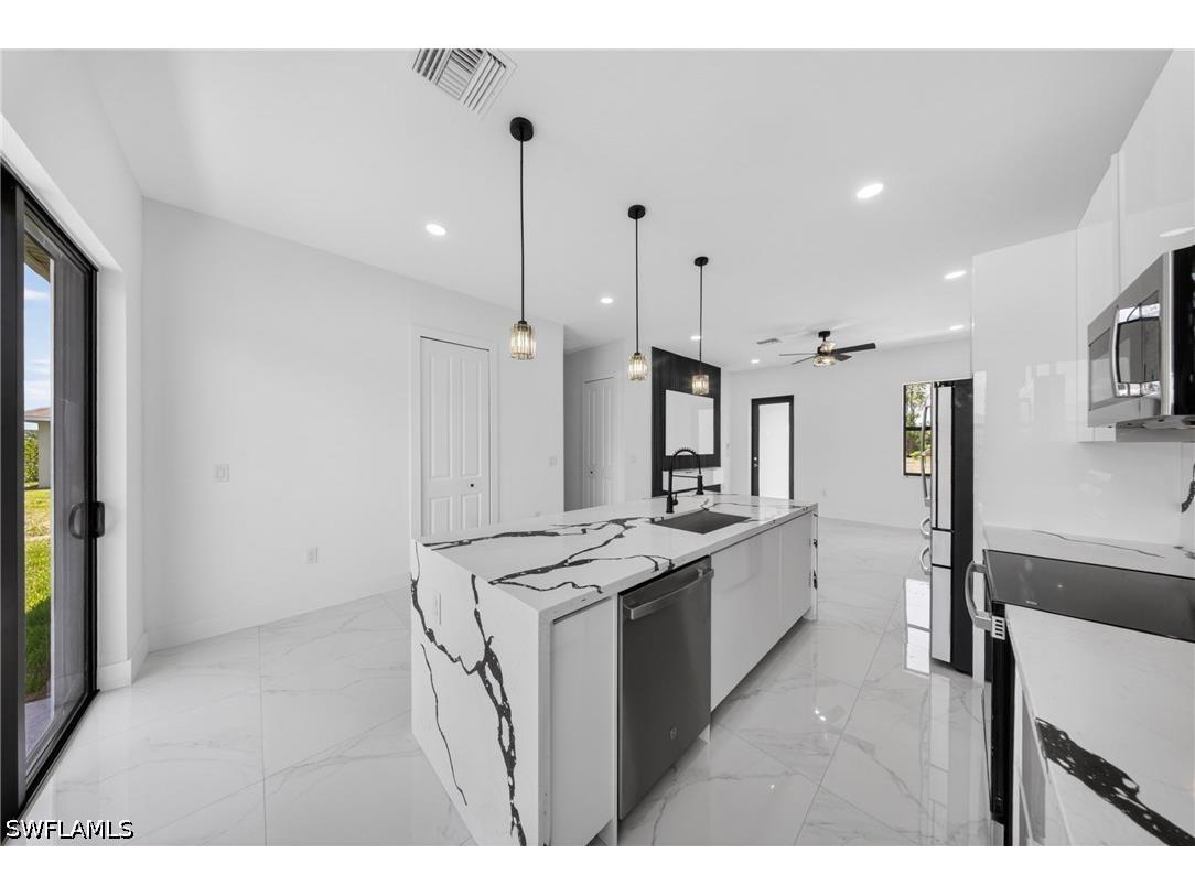 1213 Dodwin Street E Lehigh Acres FL 33974 226012937 image11