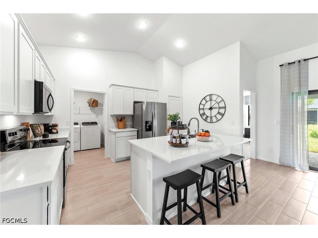 1213 NE 4th Place Cape Coral FL 33909 2026021097 image5