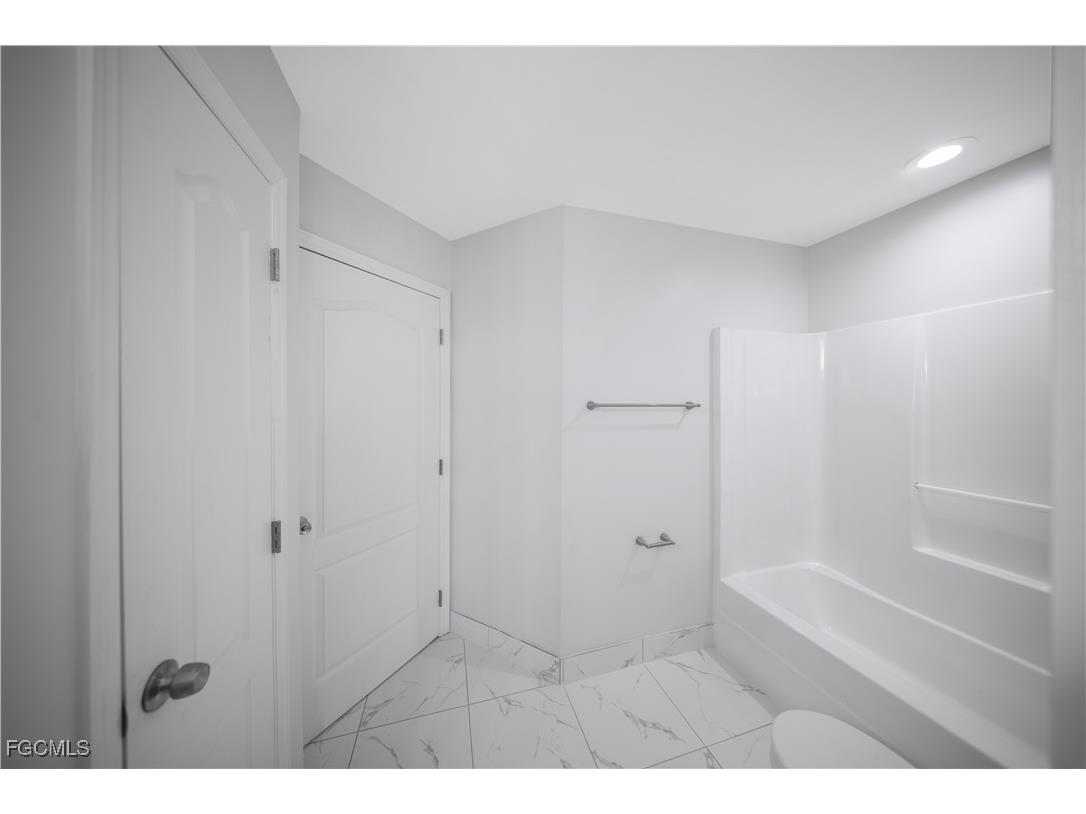 1213 NE 6th Avenue Cape Coral FL 33909 2025008844 image14