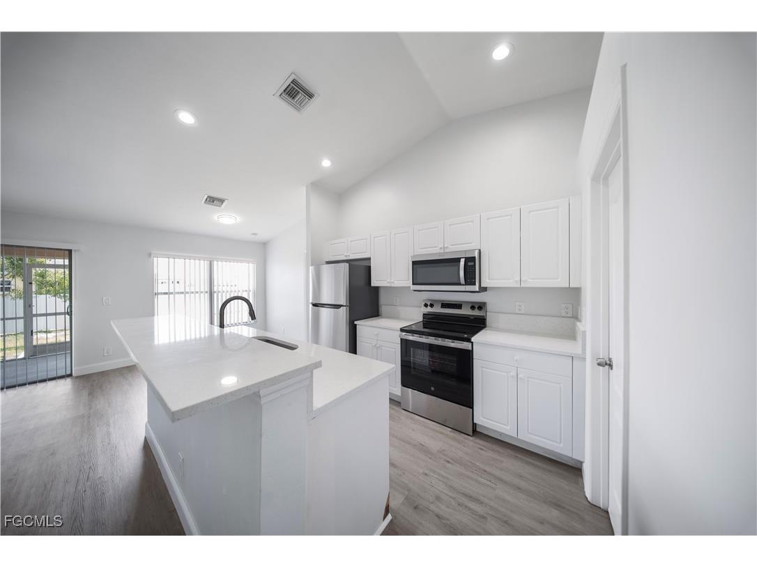 1213 NE 6th Avenue Cape Coral FL 33909 2025008844 image9