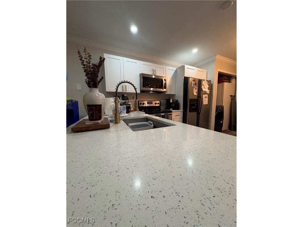 1213 SE 23rd Place #1-2 Cape Coral FL 33990 2025014755 image8