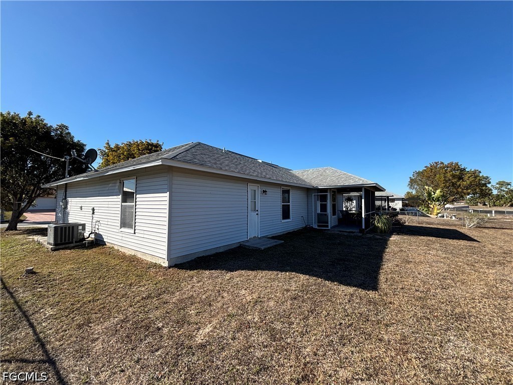 1213 SW 8th Place Cape Coral FL 33991 2026014441 image15