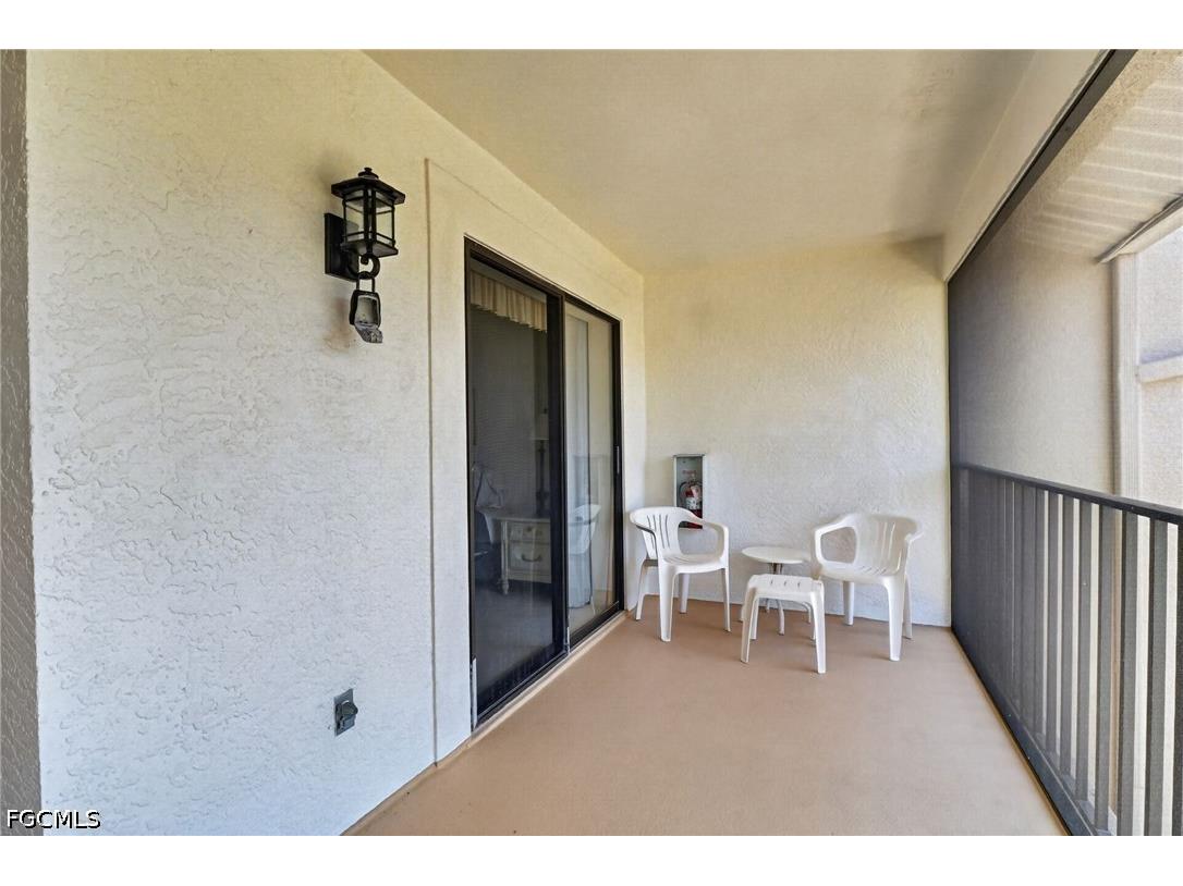 12130 Kelly Greens Boulevard #104 Fort Myers FL 33908 2026016664 image7