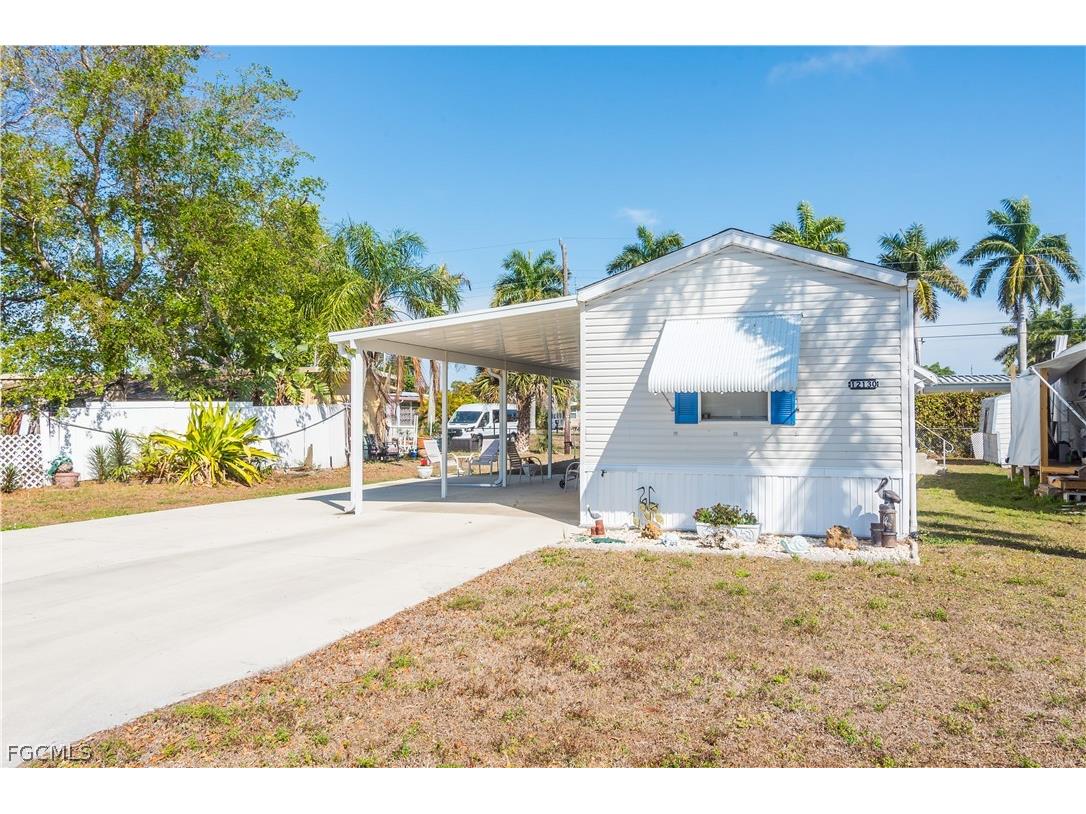 12130 Palm Drive Fort Myers FL 33908 2026009348 image3
