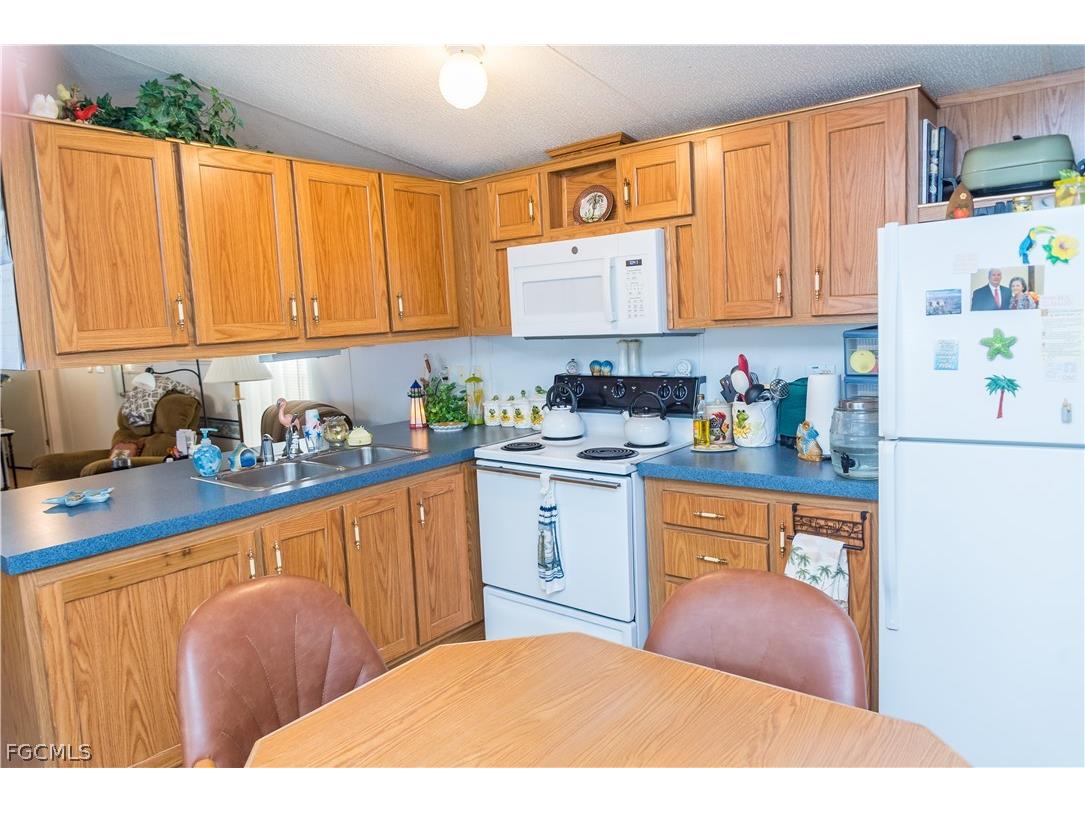 12130 Palm Drive Fort Myers FL 33908 2026009348 image8