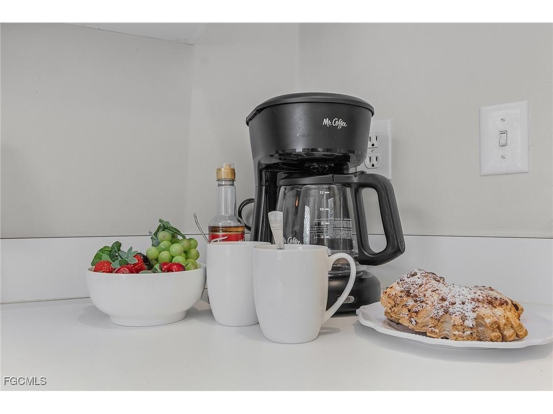 12131 Summergate Circle #203 Fort Myers FL 33913 2025018795 image11