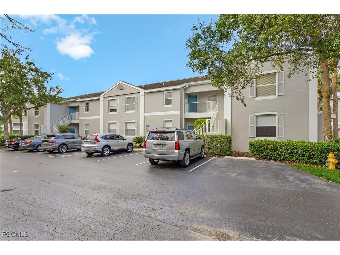 12131 Summergate Circle #203 Fort Myers FL 33913 2025018795 image2
