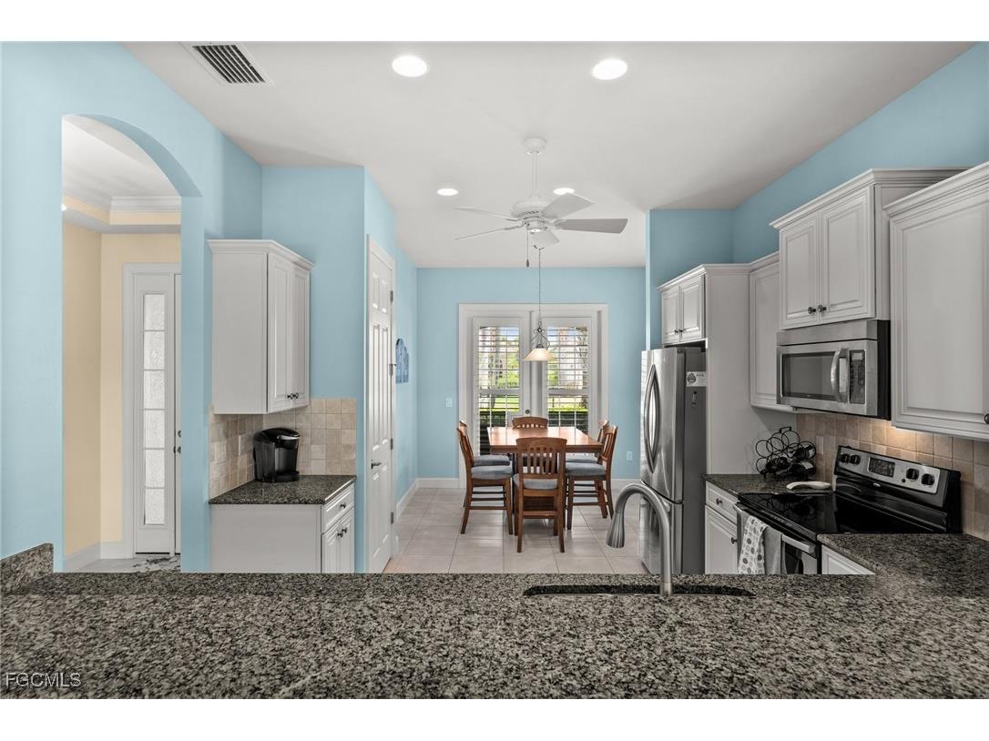 12132 Corcoran Place Fort Myers FL 33913 2025011812 image18