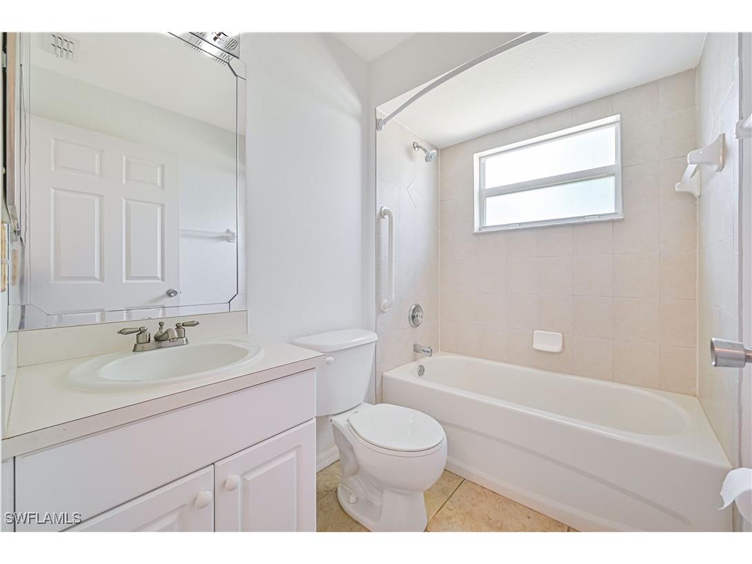 1214 NE 14th Place Cape Coral FL 33909 226000833 image17