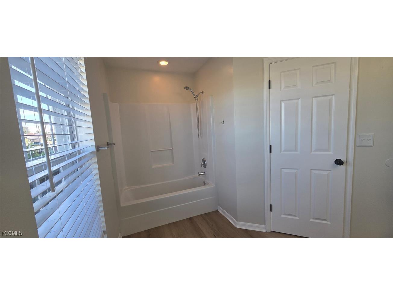 1214 NE 18th Place Cape Coral FL 33909 2025023400 image12