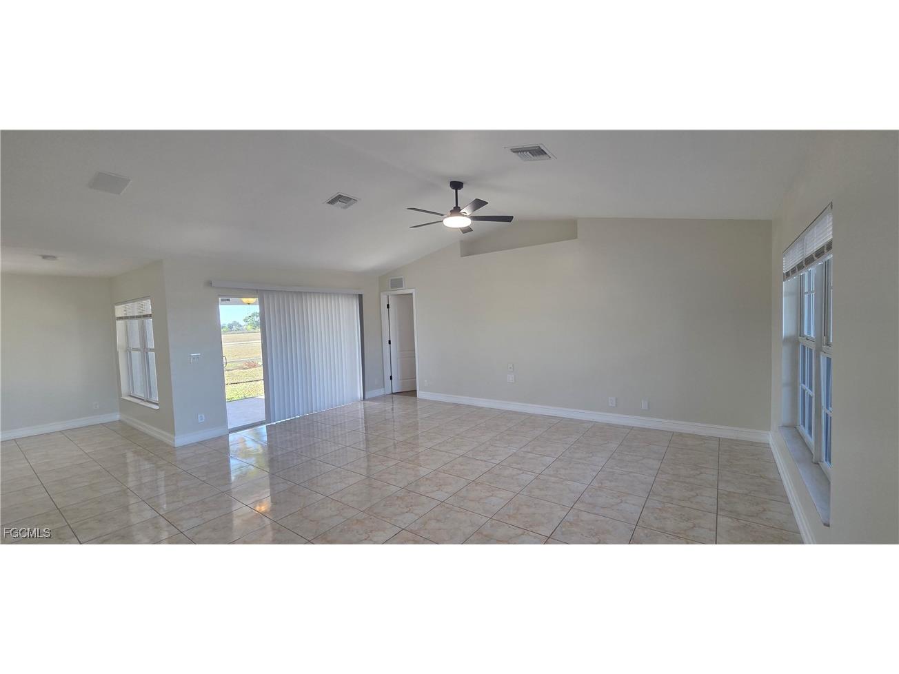 1214 NE 18th Place Cape Coral FL 33909 2025023400 image3