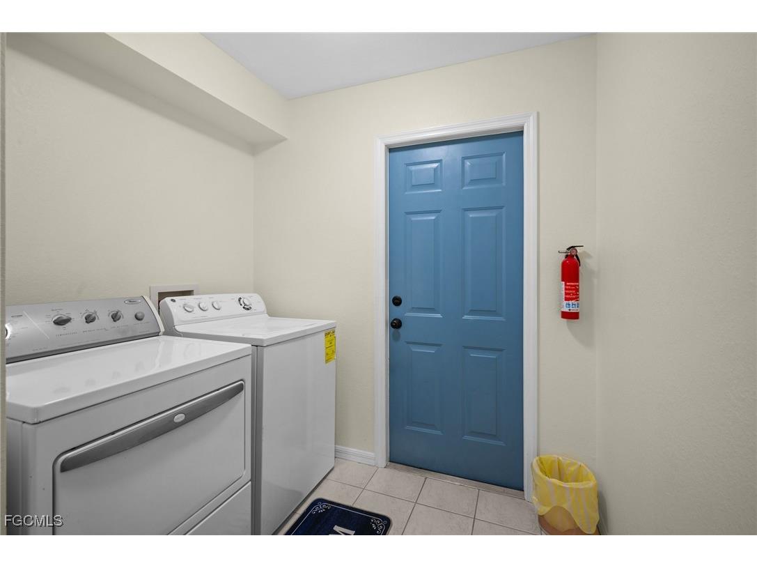 1214 SW Santa Barbara Place Cape Coral FL 33991 2026006362 image22