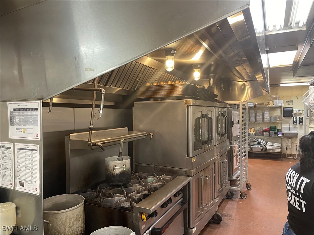 12148 S Cleveland Avenue Fort Myers FL 33907 224051682 image9