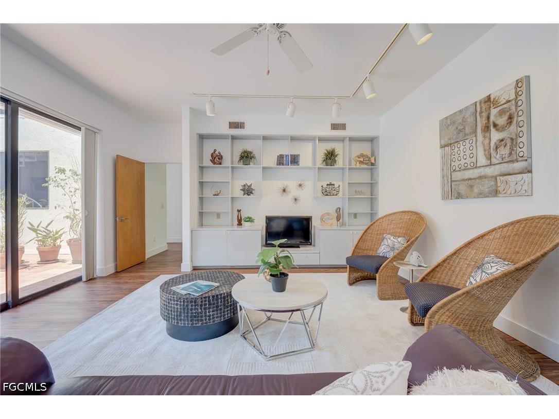 1215 Caloosa Drive Fort Myers FL 33901 2026029609 image9