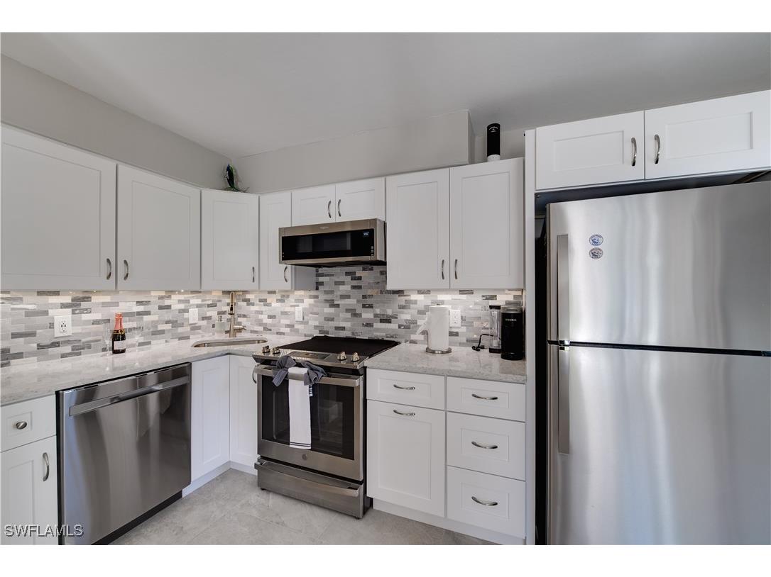 1215 Edington Place #H1 Marco Island FL 34145 226004264 image10