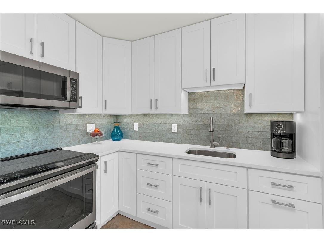 1215 Edington Place #L1 Marco Island FL 34145 225078048 image7