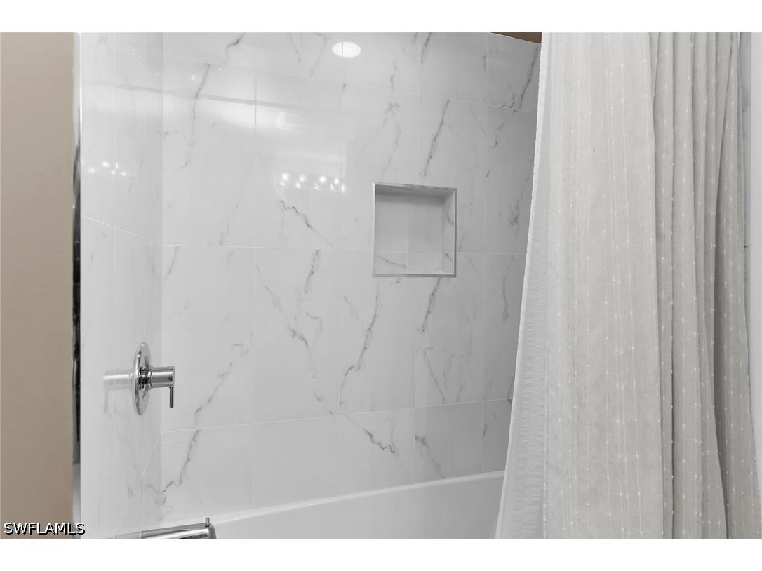 1215 Edington Place #M3 Marco Island FL 34145 226020362 image19