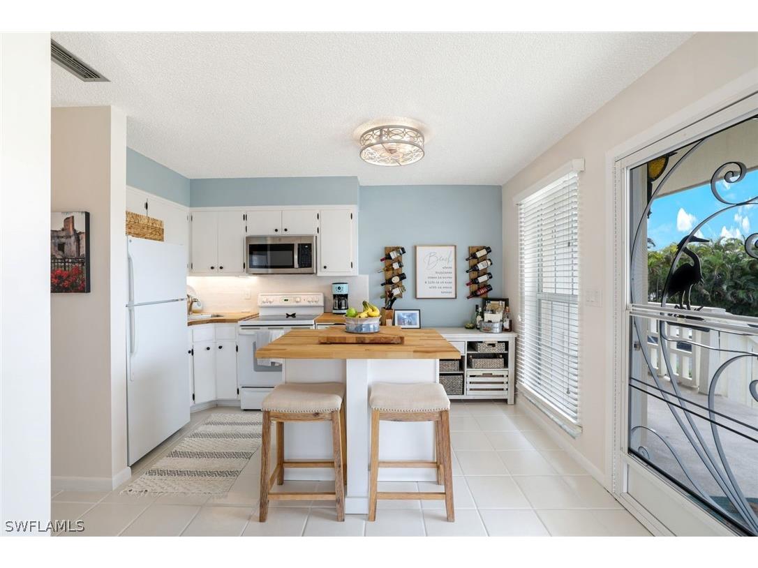 1215 Edington Place #M7 Marco Island FL 34145 226006955 image11