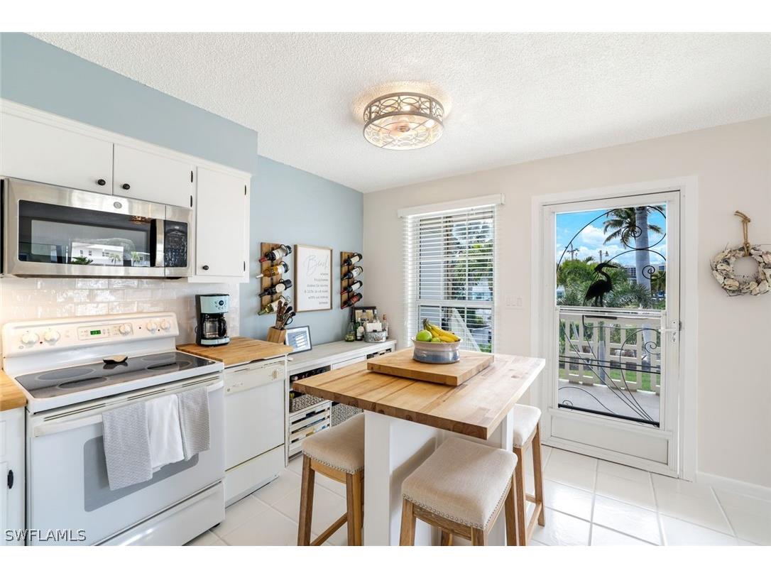 1215 Edington Place #M7 Marco Island FL 34145 226006955 image12