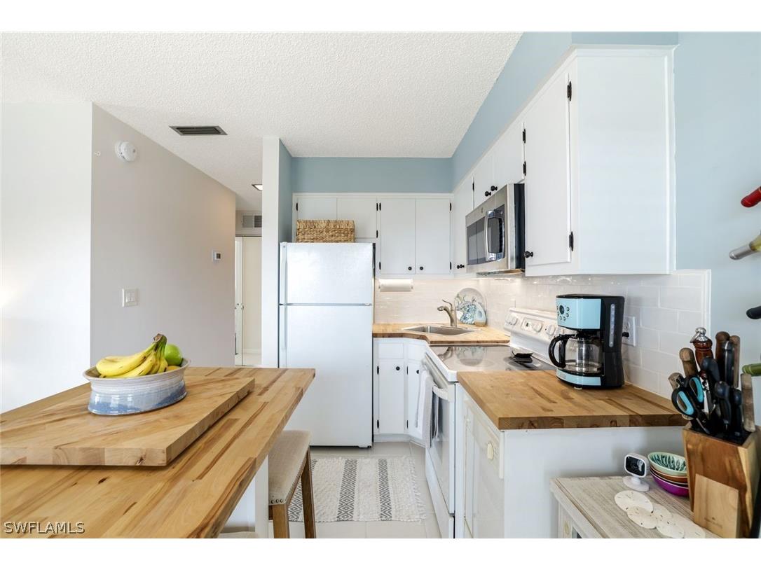 1215 Edington Place #M7 Marco Island FL 34145 226006955 image13