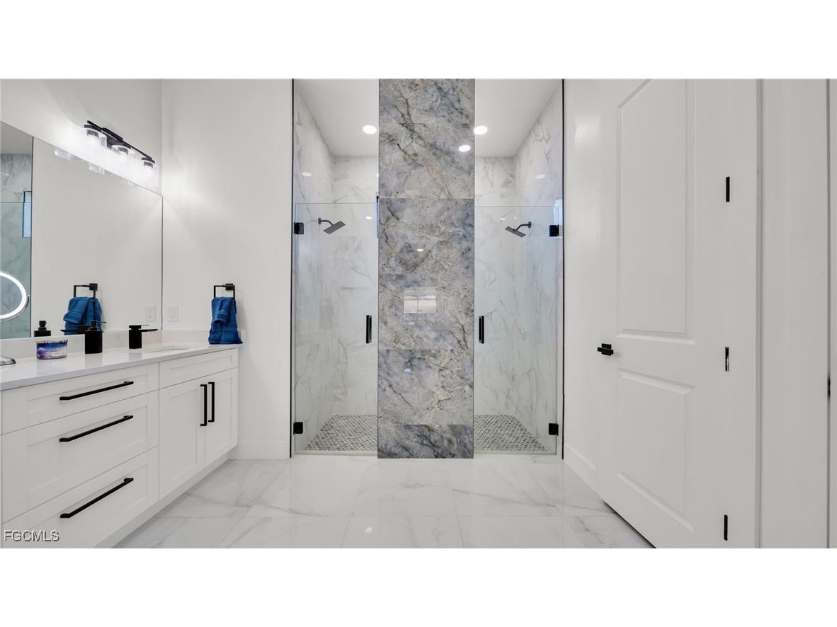 1215 NE 12th Place Cape Coral FL 33909 2025018714 image18