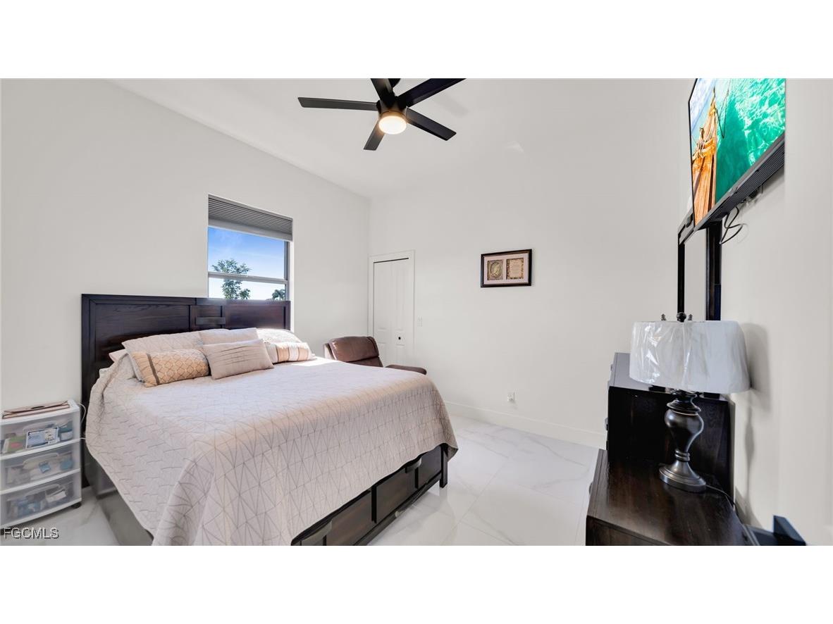 1215 NE 12th Place Cape Coral FL 33909 2025018714 image21