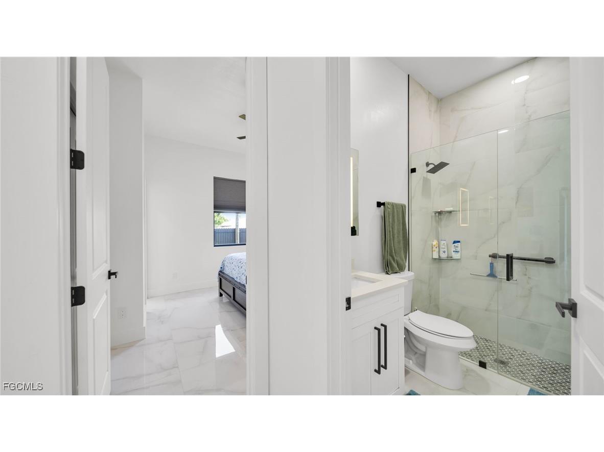 1215 NE 12th Place Cape Coral FL 33909 2025018714 image23