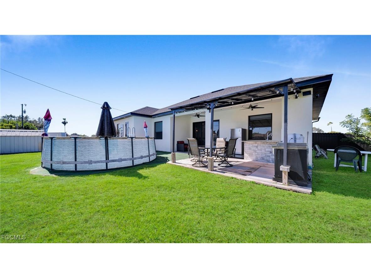 1215 NE 12th Place Cape Coral FL 33909 2025018714 image31