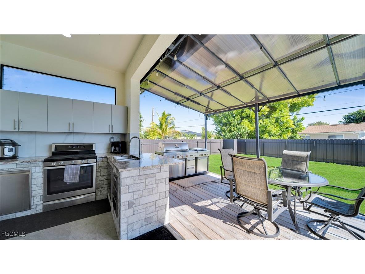 1215 NE 12th Place Cape Coral FL 33909 2025018714 image33