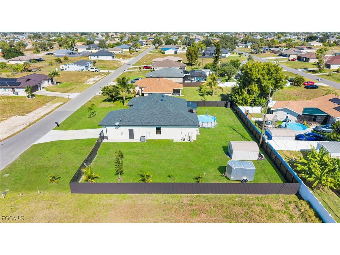 1215 NE 12th Place Cape Coral FL 33909 2025018714 image38