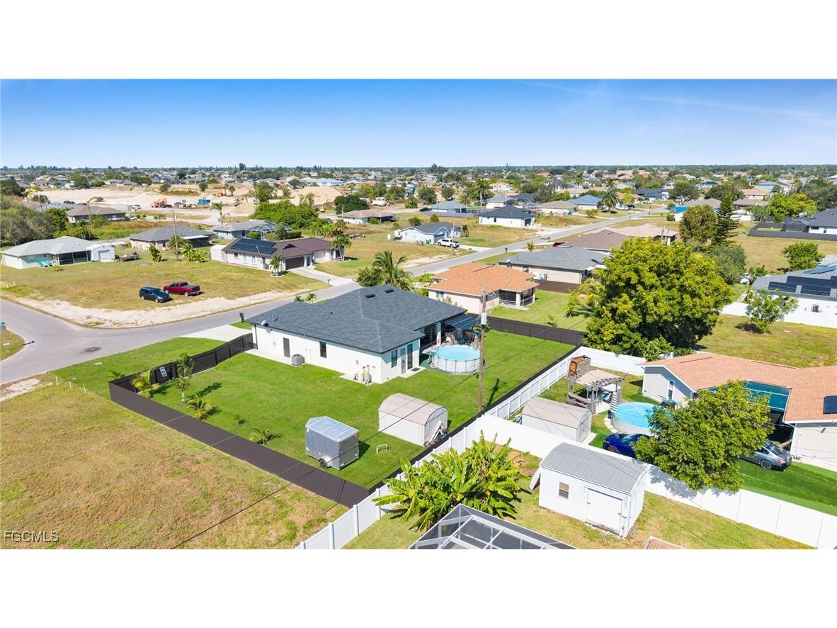 1215 NE 12th Place Cape Coral FL 33909 2025018714 image40