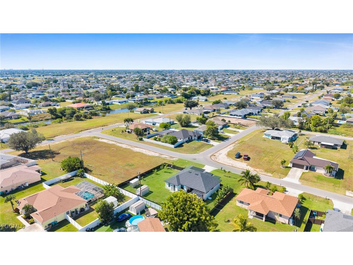 1215 NE 12th Place Cape Coral FL 33909 2025018714 image41