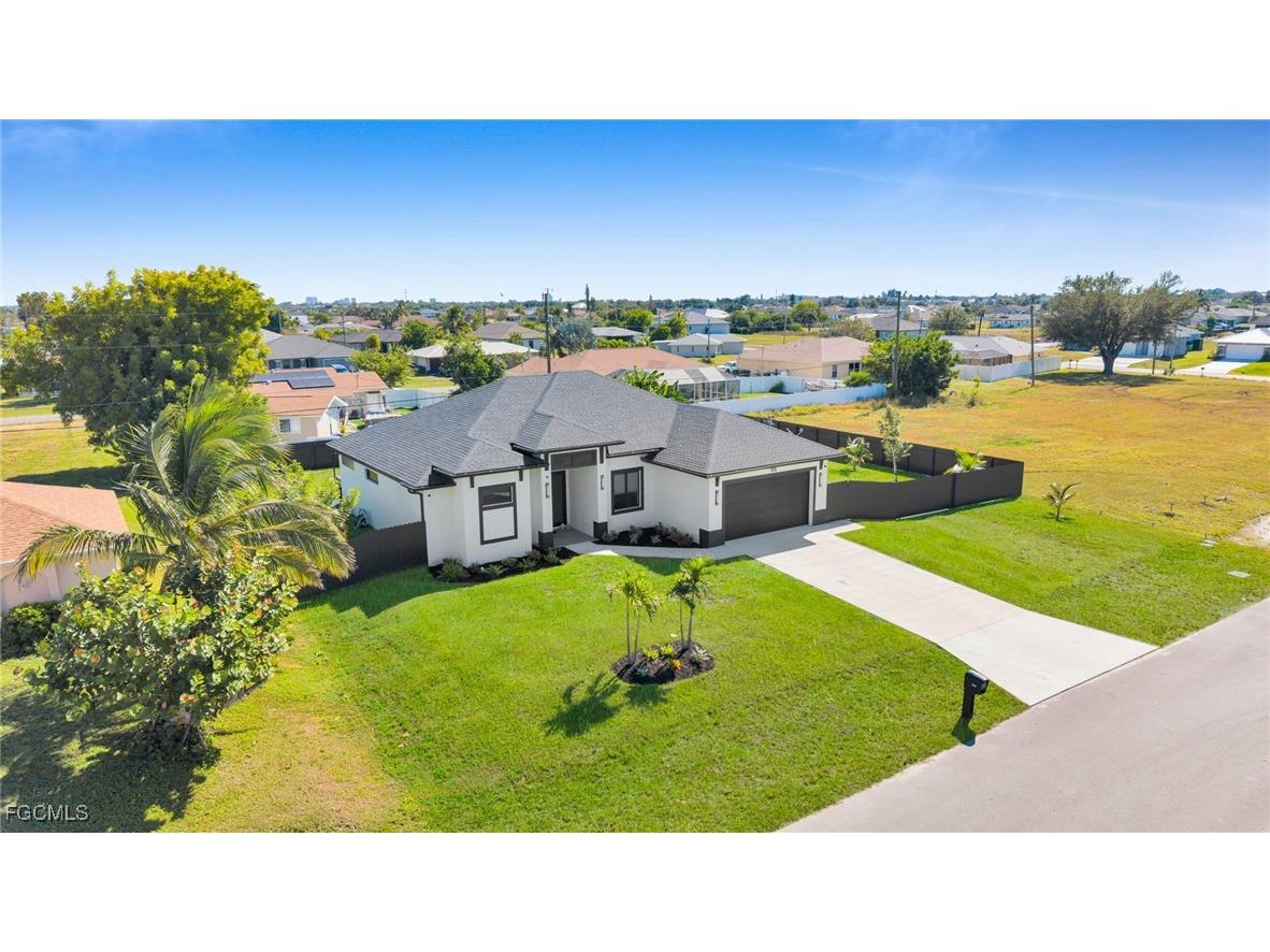 1215 NE 12th Place Cape Coral FL 33909 2025018714 image42