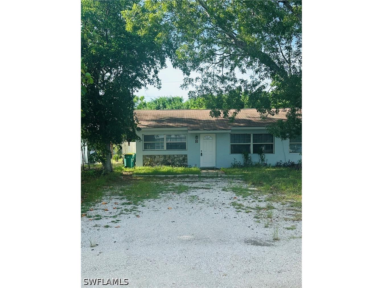 1215 S Alhambra Circle #B Naples FL 34103 226025531 image1