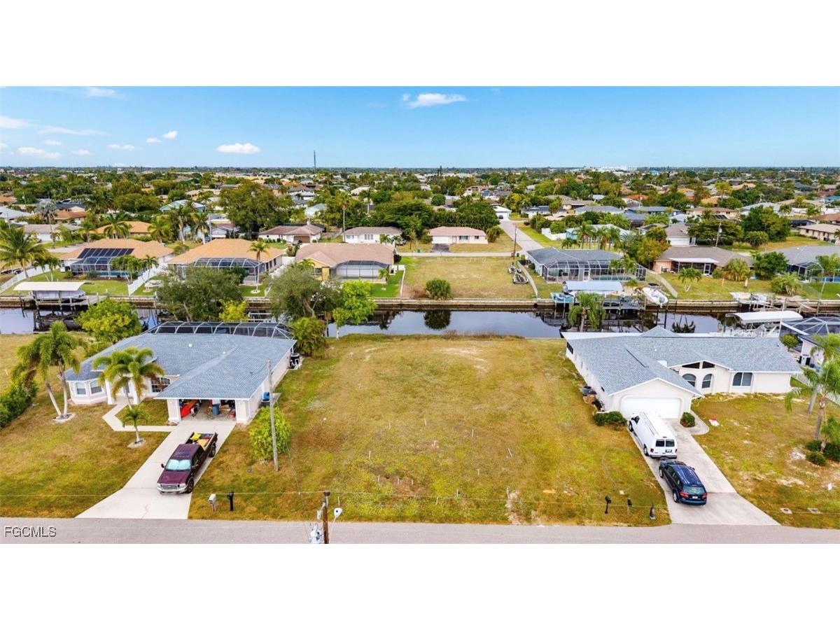 1215 SE 16th Street Cape Coral FL 33990 2026001423 image1