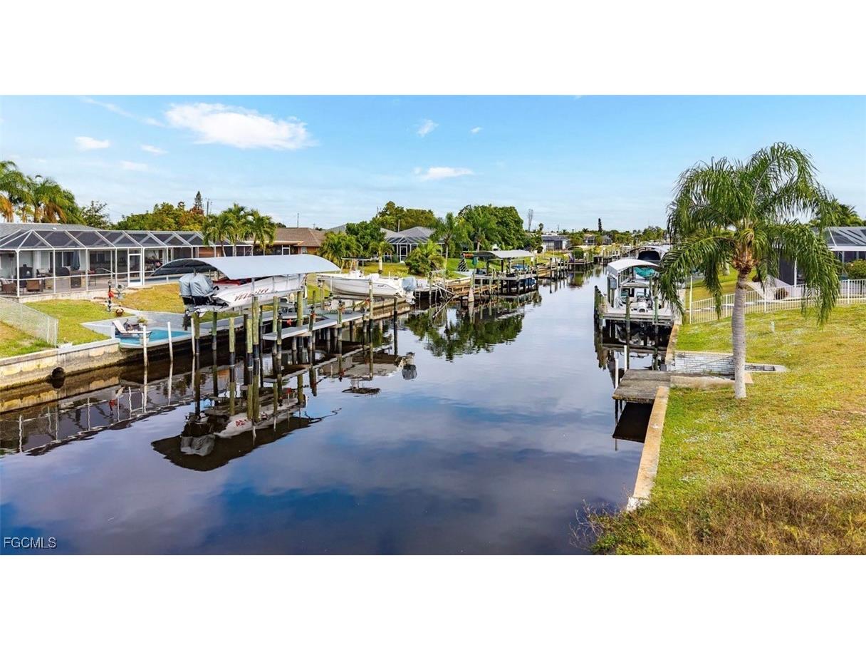 1215 SE 16th Street Cape Coral FL 33990 2026001423 image10