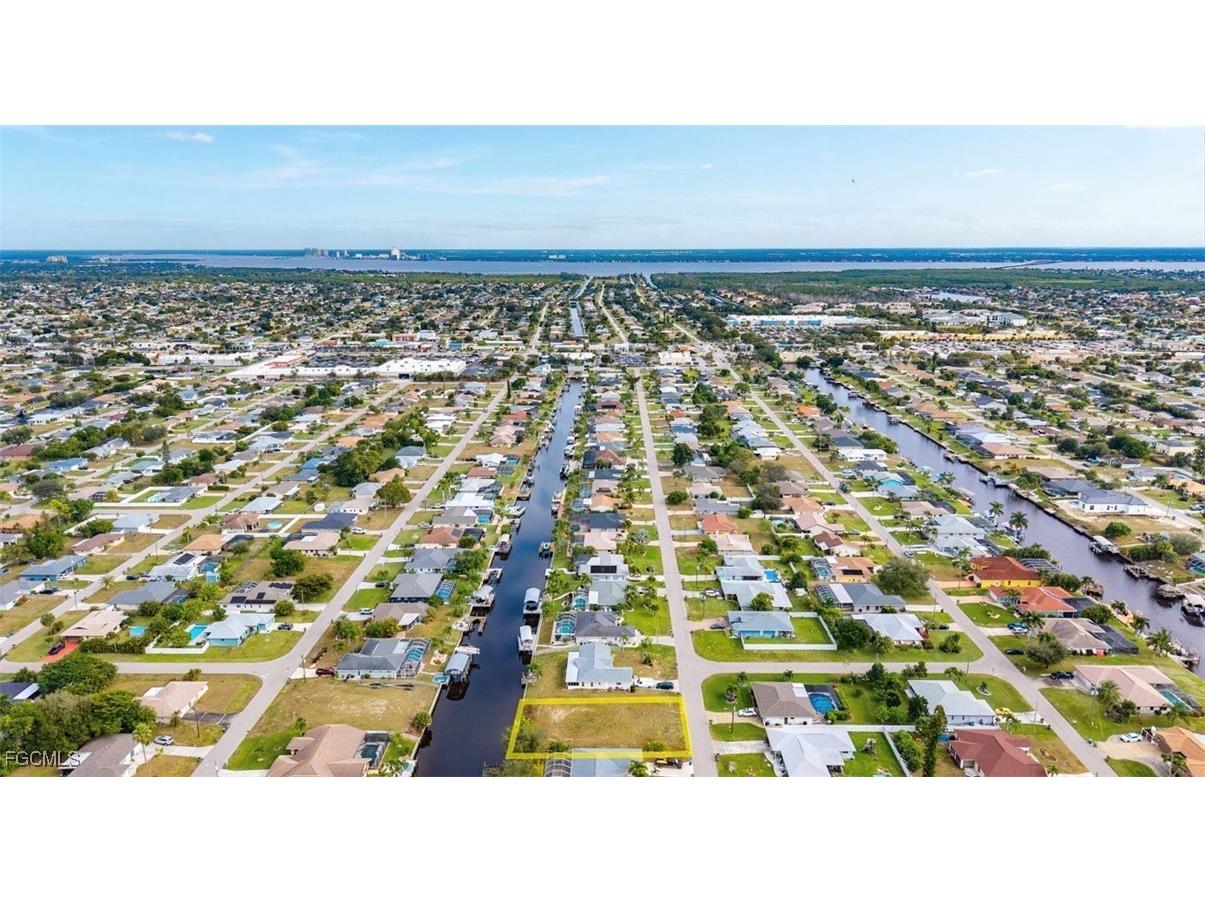 1215 SE 16th Street Cape Coral FL 33990 2026001423 image6