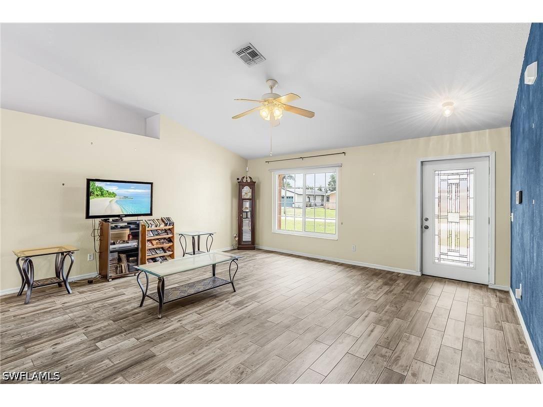 1215 SE 27th Street Cape Coral FL 33904 226017272 image14