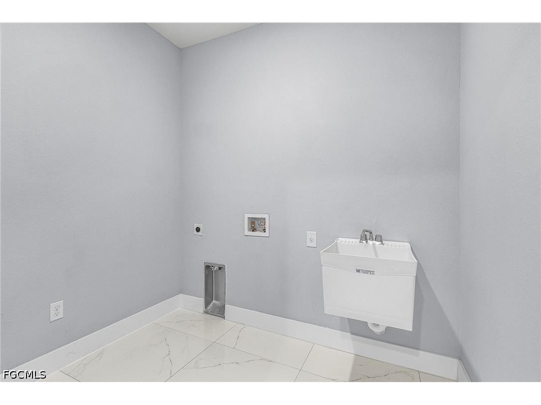 1215 SW 21st Avenue Cape Coral FL 33991 2026013696 image13