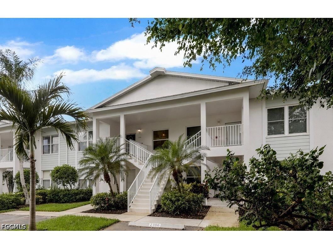 1215 Sarah Jean Circle #J205 Naples FL 34110 2026018325 image1