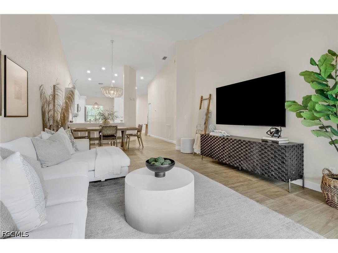 1215 Sarah Jean Circle #J205 Naples FL 34110 2026018325 image13