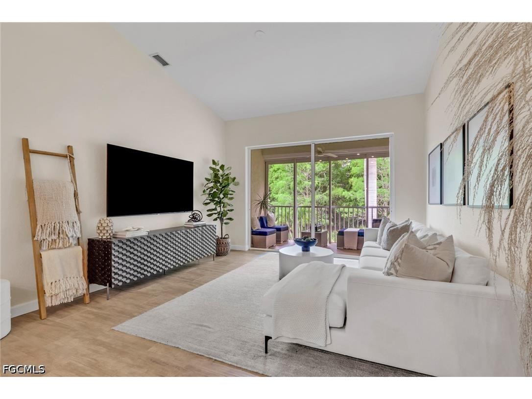 1215 Sarah Jean Circle #J205 Naples FL 34110 2026018325 image14