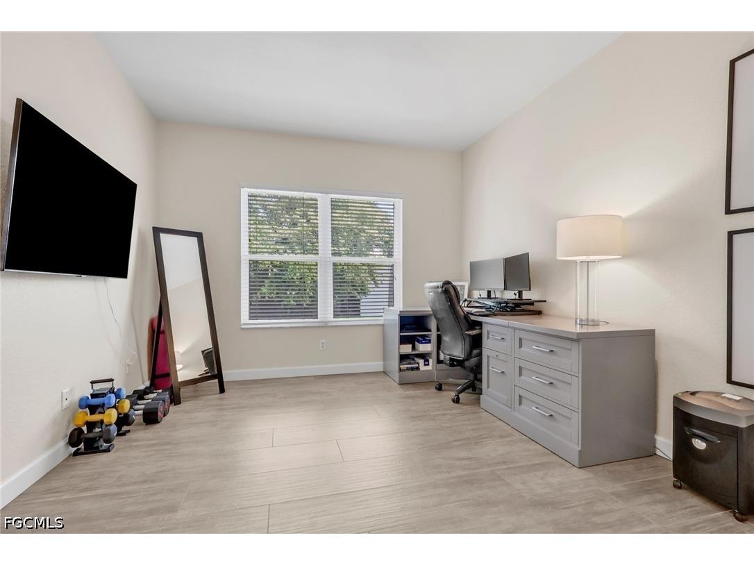 1215 Sarah Jean Circle #J205 Naples FL 34110 2026018325 image16